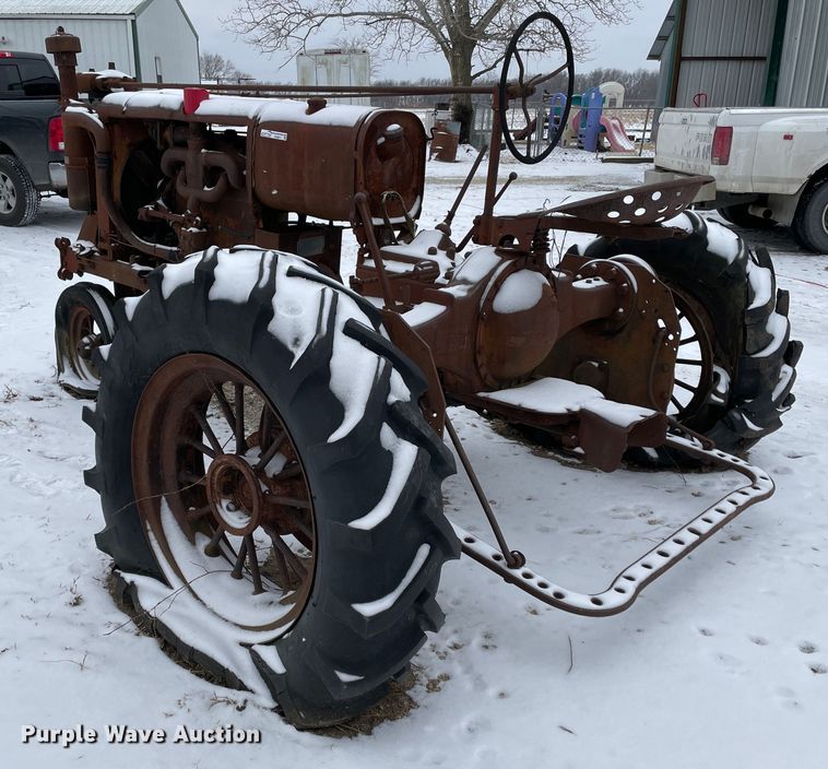 image for item HX9811 International Harvester F30  tractor