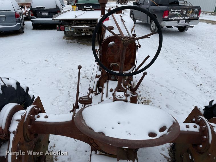 image for item HX9811 International Harvester F30  tractor