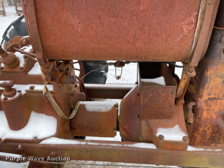 image for item HX9811 International Harvester F30  tractor