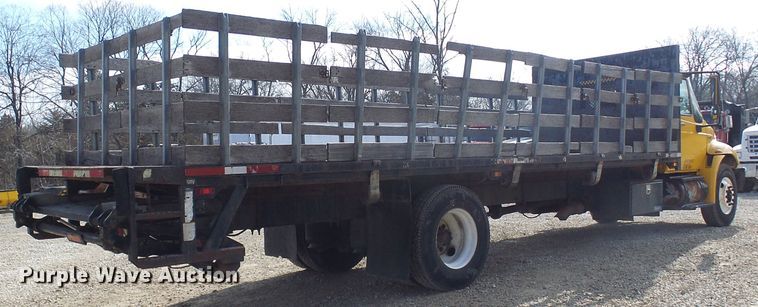 image for item DC2760 2008 International 4300  flatbed truck
