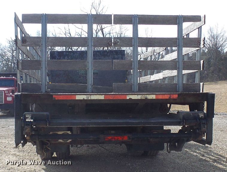 image for item DC2760 2008 International 4300  flatbed truck