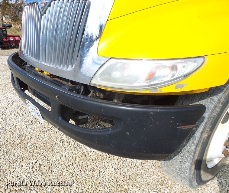 image for item DC2760 2008 International 4300  flatbed truck