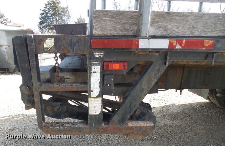 image for item DC2760 2008 International 4300  flatbed truck