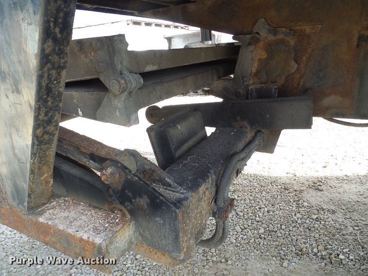 image for item DC2760 2008 International 4300  flatbed truck