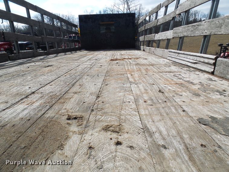 image for item DC2760 2008 International 4300  flatbed truck