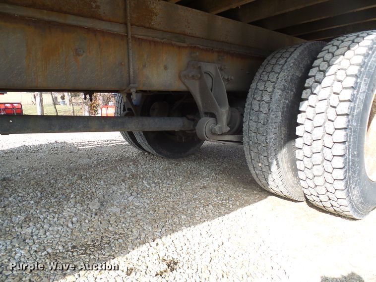 image for item DC2760 2008 International 4300  flatbed truck
