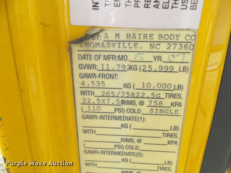 image for item DC2760 2008 International 4300  flatbed truck