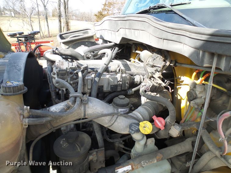 image for item DC2760 2008 International 4300  flatbed truck