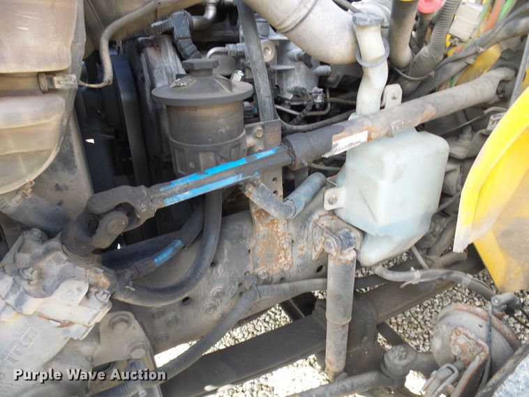 image for item DC2760 2008 International 4300  flatbed truck