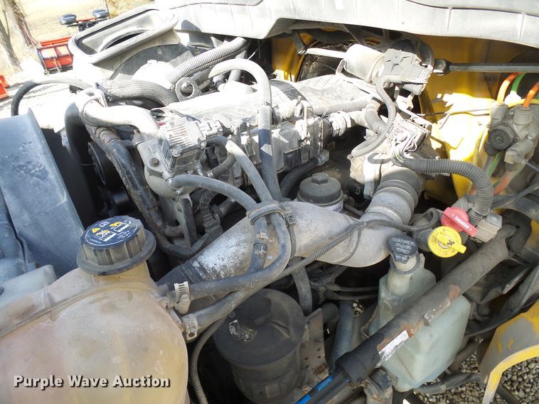 image for item DC2760 2008 International 4300  flatbed truck