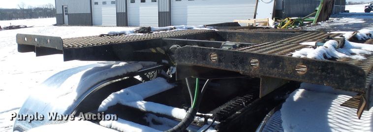 image for item DC2766 2010 Infinity  car carrier