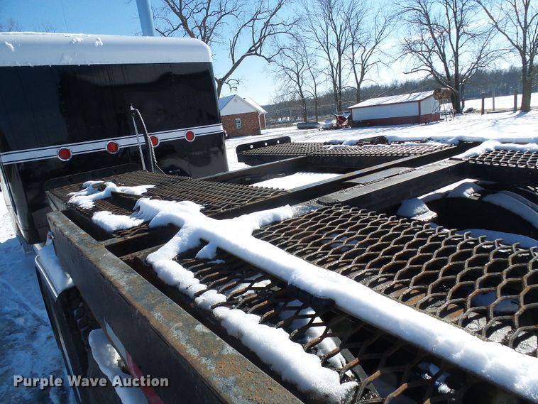 image for item DC2766 2010 Infinity  car carrier