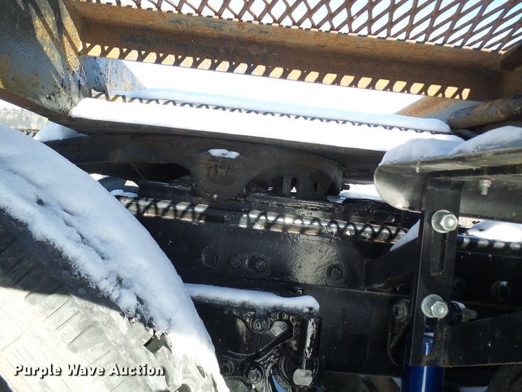 image for item DC2766 2010 Infinity  car carrier