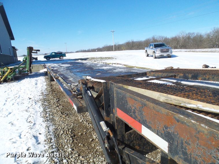 image for item DC2766 2010 Infinity  car carrier