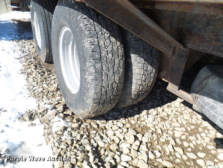 image for item DC2766 2010 Infinity  car carrier