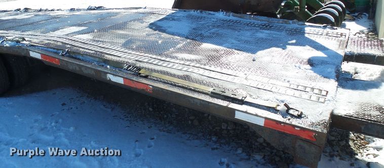 image for item DC2766 2010 Infinity  car carrier