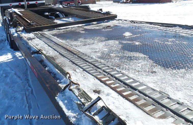 image for item DC2766 2010 Infinity  car carrier