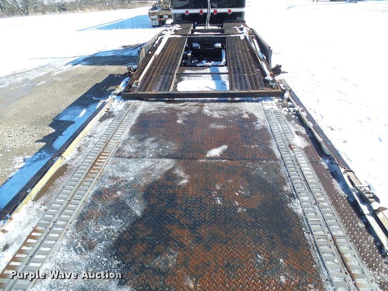 image for item DC2766 2010 Infinity  car carrier