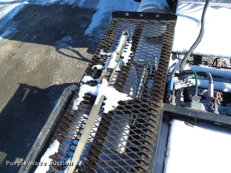 image for item DC2766 2010 Infinity  car carrier