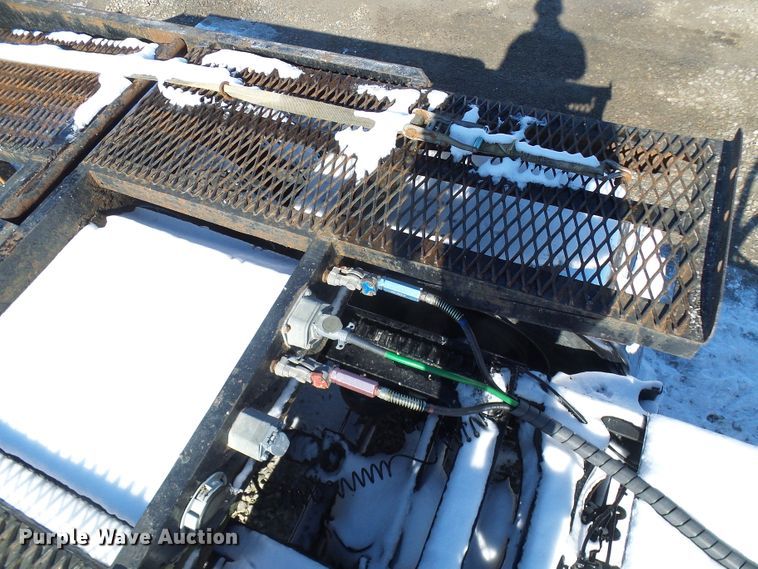 image for item DC2766 2010 Infinity  car carrier