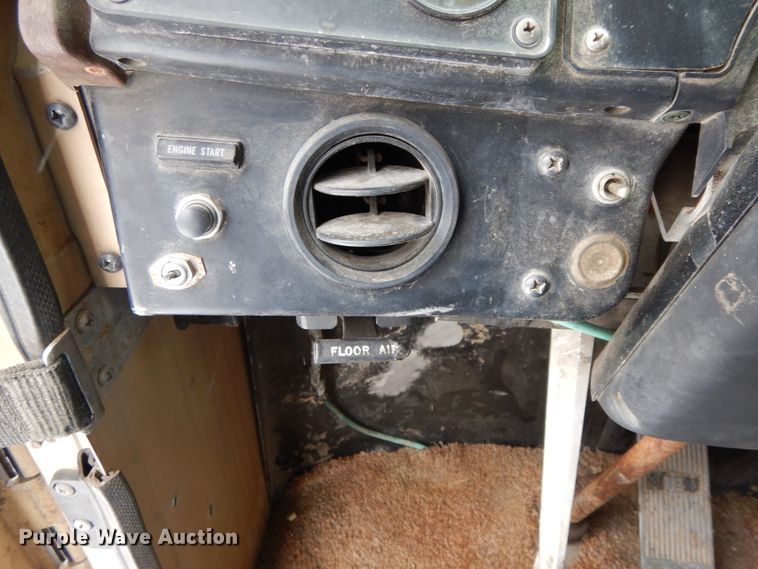 image for item DF6431 1982 International CO-9670  semi truck