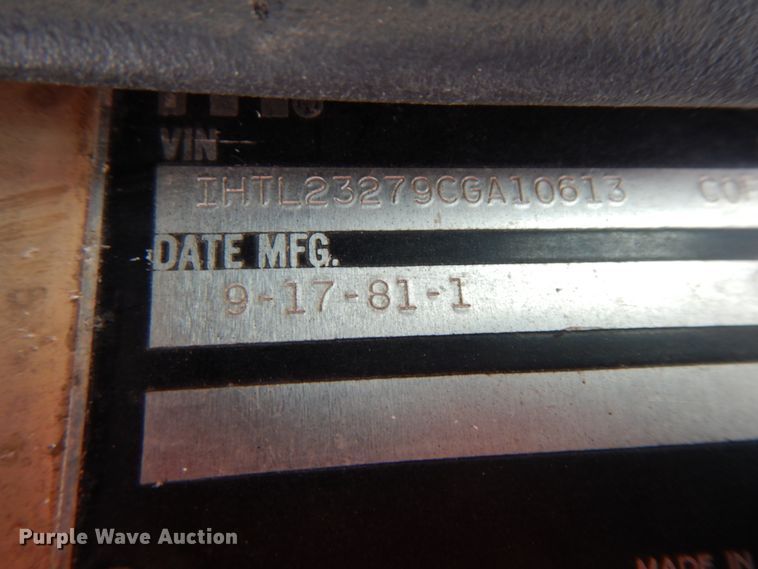 image for item DF6431 1982 International CO-9670  semi truck