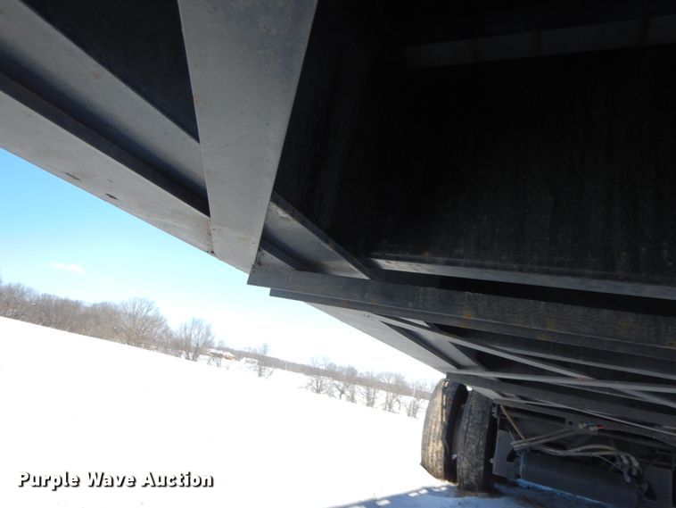 image for item DF6440 2015 Fontaine Xcalibur extendable flatbed trailer