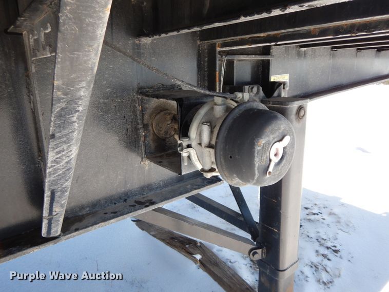 image for item DF6440 2015 Fontaine Xcalibur extendable flatbed trailer