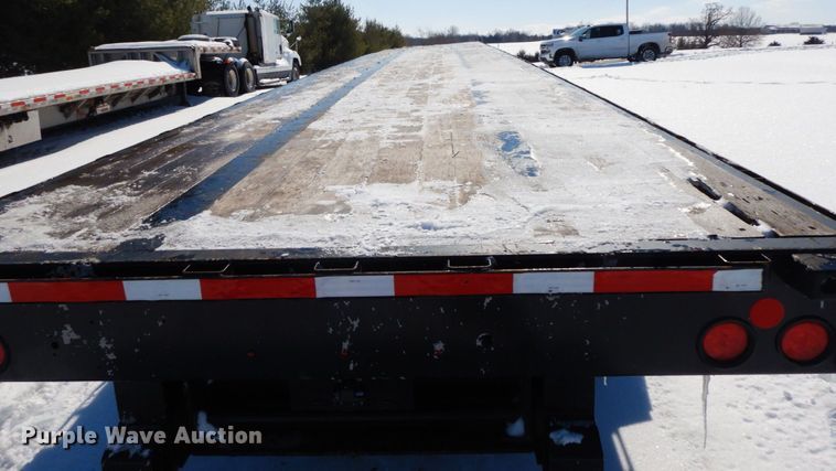 image for item DF6440 2015 Fontaine Xcalibur extendable flatbed trailer