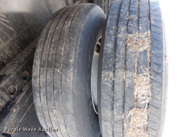 image for item DF6440 2015 Fontaine Xcalibur extendable flatbed trailer