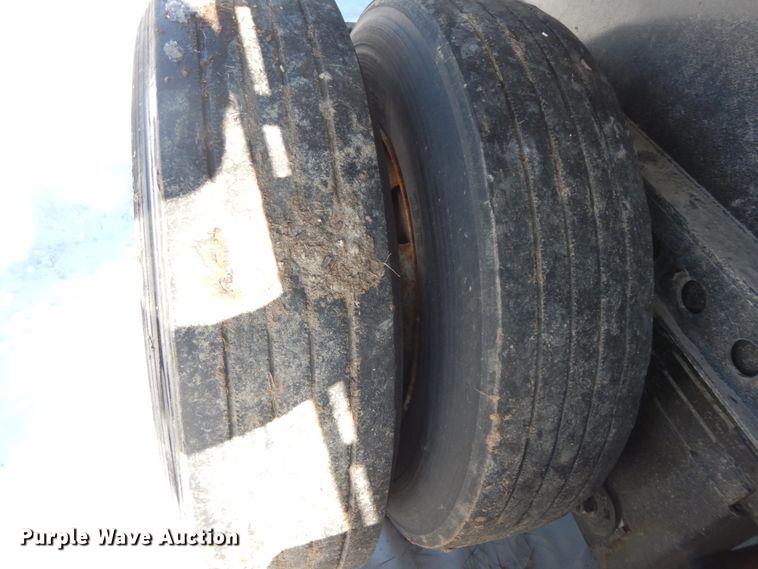 image for item DF6440 2015 Fontaine Xcalibur extendable flatbed trailer