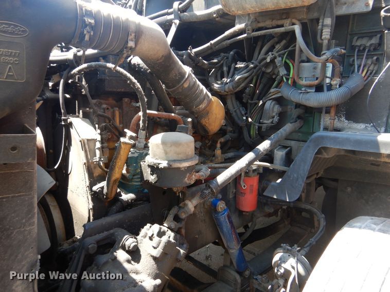 image for item DG8644 2007 Peterbilt 387  semi truck