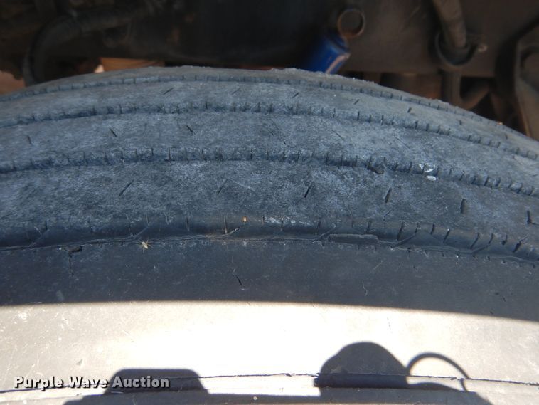 image for item DG8644 2007 Peterbilt 387  semi truck