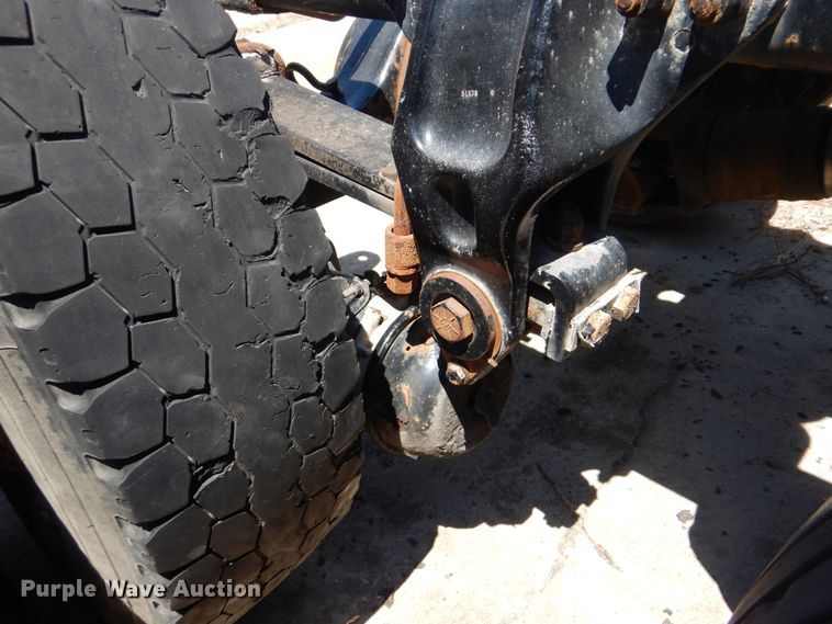 image for item DG8644 2007 Peterbilt 387  semi truck