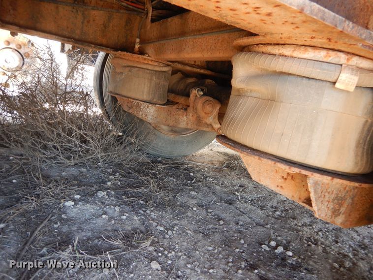 image for item DI3608 1999 Doonan 482DC14 drop deck trailer