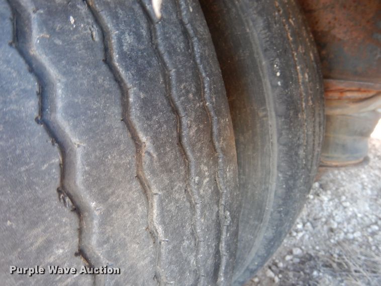 image for item DI3608 1999 Doonan 482DC14 drop deck trailer