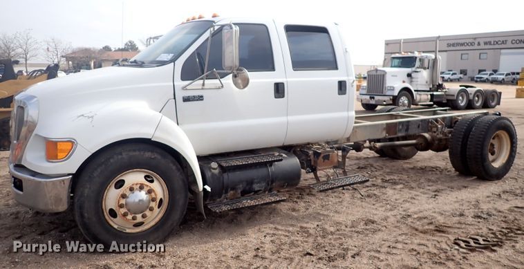 image for item DJ0006 2008 Ford F650  Crew Cab truck cab and chassis