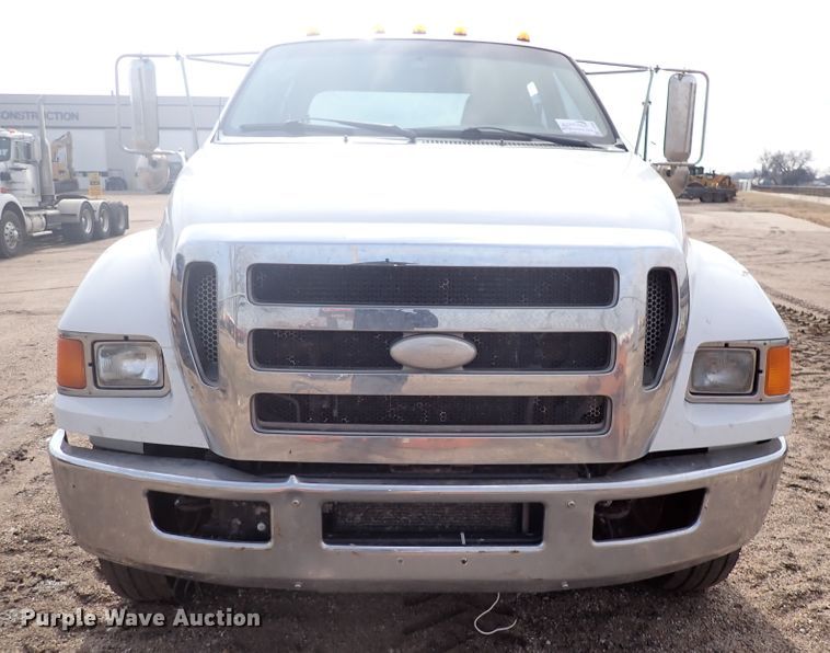 image for item DJ0006 2008 Ford F650  Crew Cab truck cab and chassis