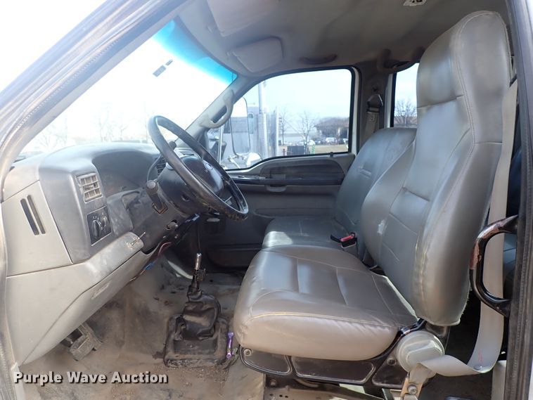 image for item DJ0006 2008 Ford F650  Crew Cab truck cab and chassis