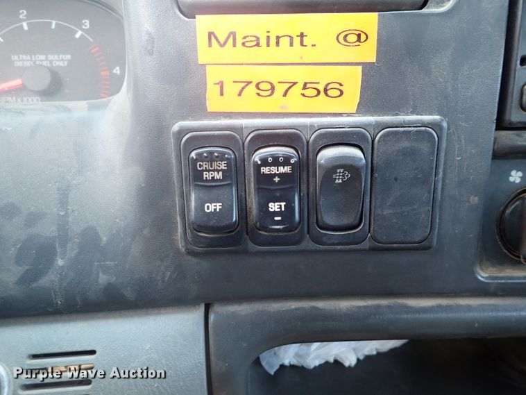 image for item DJ0006 2008 Ford F650  Crew Cab truck cab and chassis