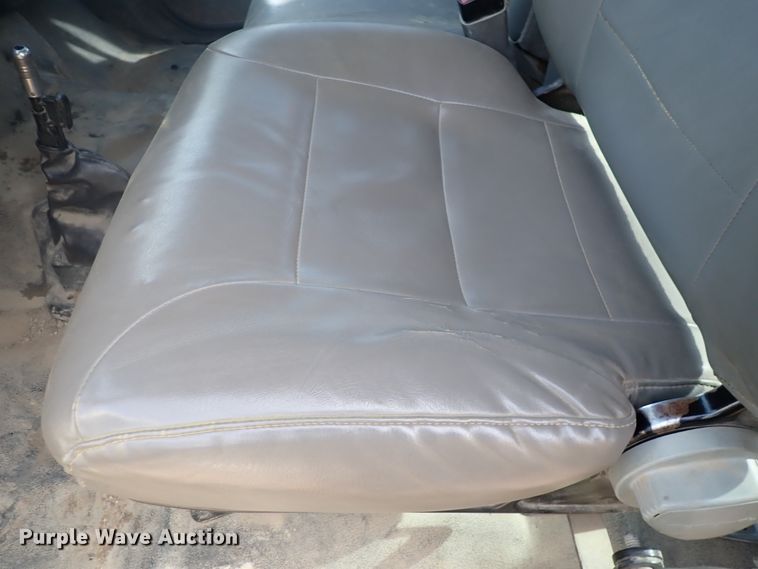 image for item DJ0006 2008 Ford F650  Crew Cab truck cab and chassis