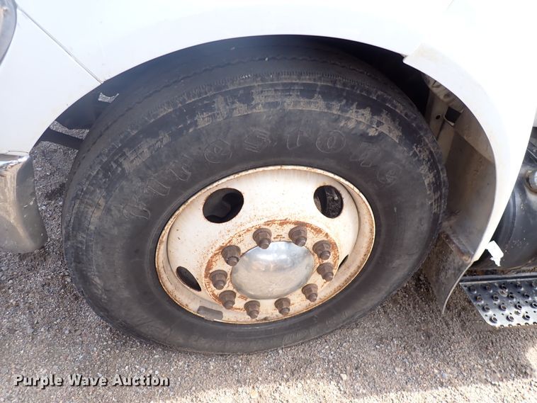 image for item DJ0006 2008 Ford F650  Crew Cab truck cab and chassis