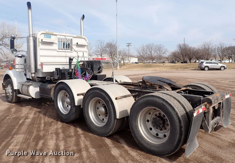 image for item DJ0007 2002 Kenworth W900  semi truck