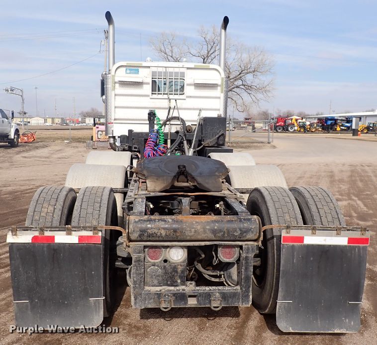 image for item DJ0007 2002 Kenworth W900  semi truck