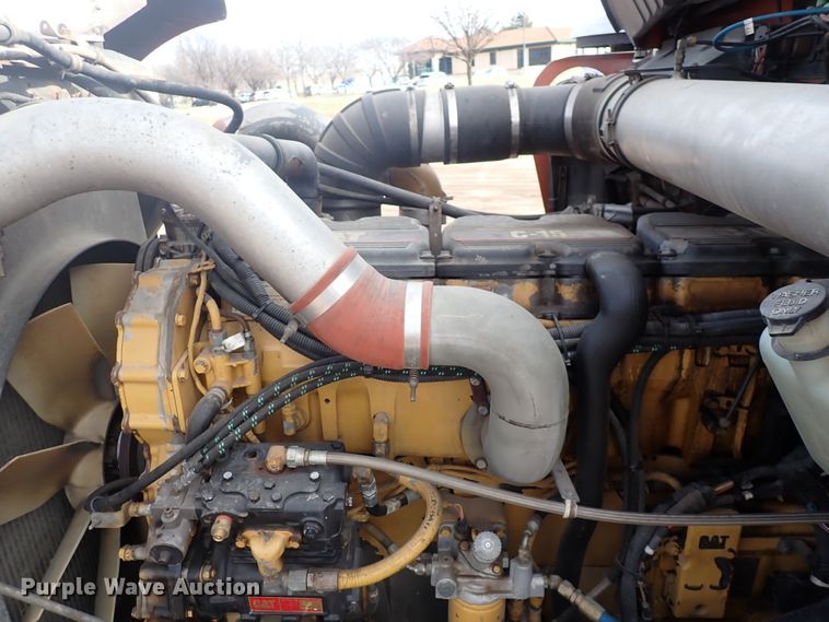 image for item DJ0007 2002 Kenworth W900  semi truck