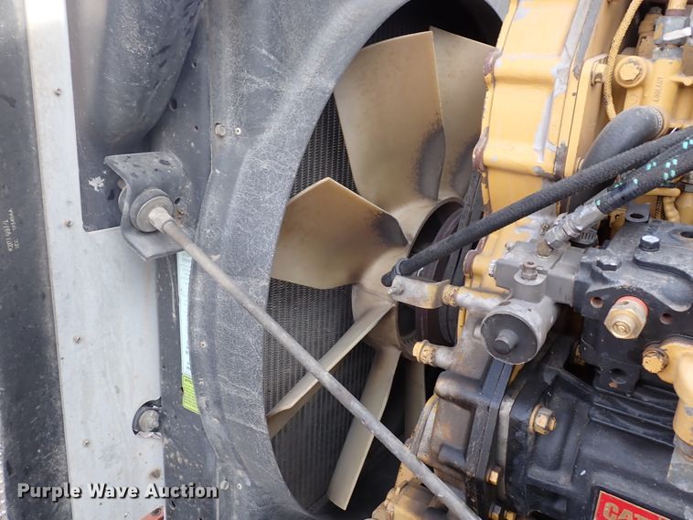 image for item DJ0007 2002 Kenworth W900  semi truck