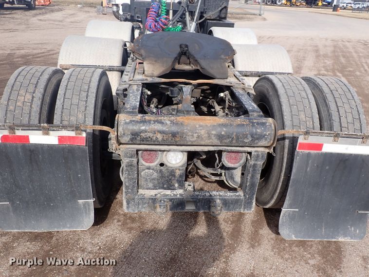 image for item DJ0007 2002 Kenworth W900  semi truck