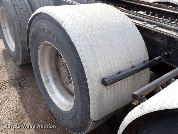 image for item DJ0007 2002 Kenworth W900  semi truck