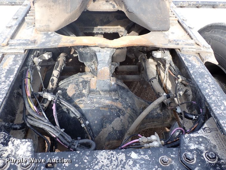 image for item DJ0007 2002 Kenworth W900  semi truck