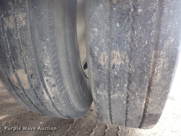 image for item DJ0007 2002 Kenworth W900  semi truck